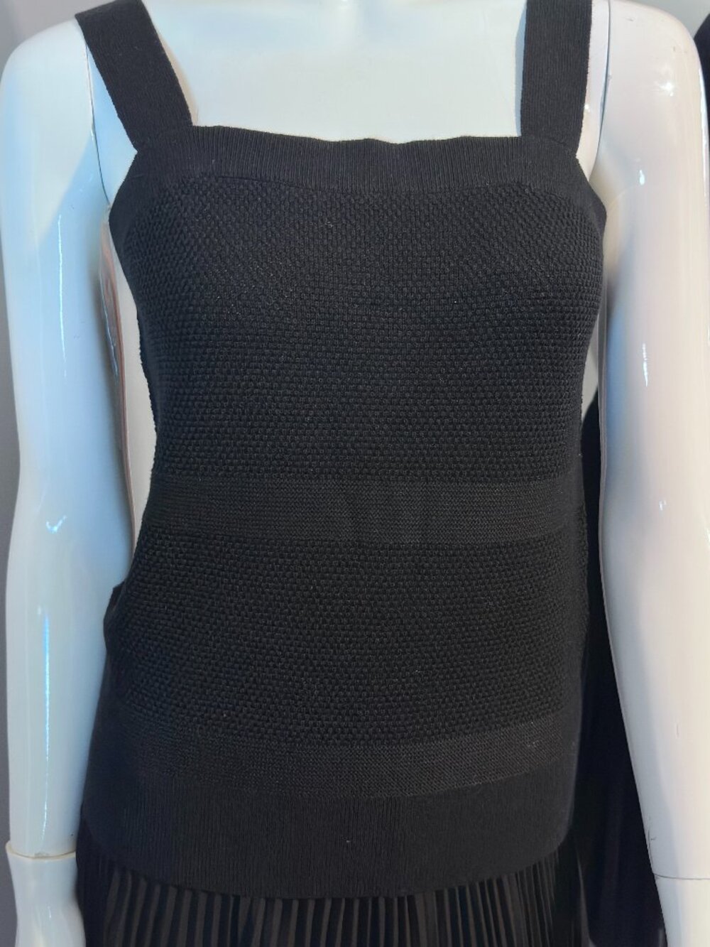 NWT Banana Republic Black Textured Knit Square Neck Tank Size Small